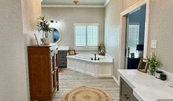 1605 NW Eliam Dr, Andrews, TX 79714