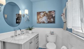 1 Fried Ave, Bristol, RI 02809