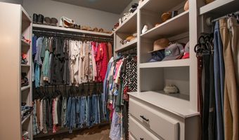 1005 Buffalo Ct, Abernathy, TX 79311