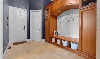 6830 N PURDY Pkwy, Appleton, WI 54913