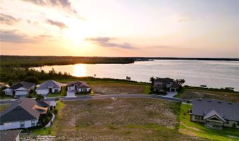 512 ADAMS VIEW Ln, Auburndale, FL 33823