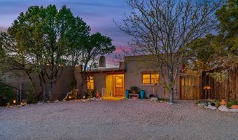 174 Hondo Seco Rd, Arroyo Hondo, NM 87513