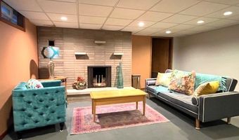 3288 Spring Valley Rd, Akron, OH 44333