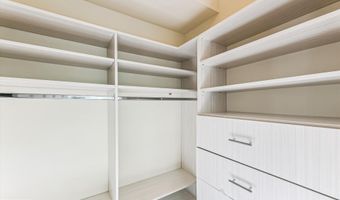 973 POWHATAN St, Alexandria, VA 22314