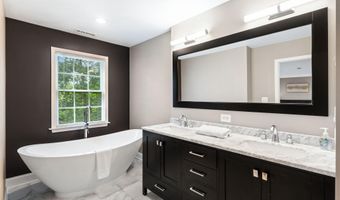 3436 HOLLY Rd, Annandale, VA 22003