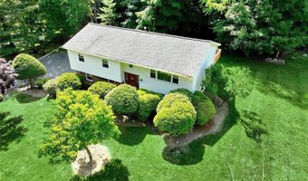 29 Thomsen Dr, Airmont, NY 10952