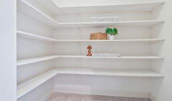 4831 26TH St N, Arlington, VA 22207