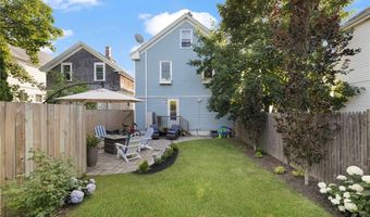 35 Hall Ave, Newport, RI 02840