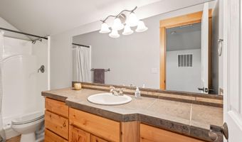 1562 NW Lepage Pl, Bend, OR 97703