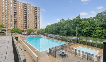 4600 S FOUR MILE RUN Dr 718, Arlington, VA 22204