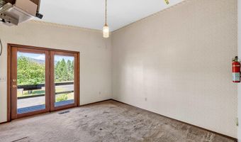 516 Skyline Dr, Cascade, ID 83611