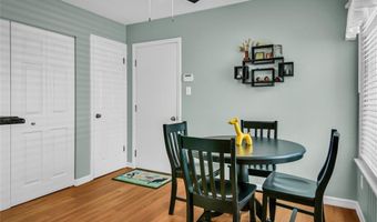 626 Highview Circle Dr, Ballwin, MO 63021