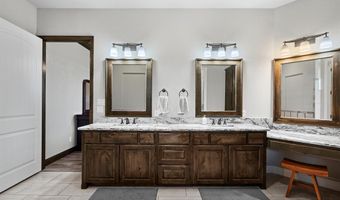 927 Friendship Rd, Weatherford, TX 76085