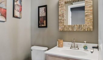 56 Marlin Ct, Bayville, NJ 08721