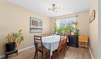 1409 Cable Ave, Beachwood, NJ 08722