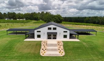 207 Wolf Creek Dr, Americus, GA 31719