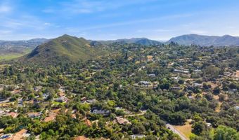 2826 Calle De Malibu, Escondido, CA 92029