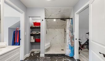 70 Tucker Ave, Cranston, RI 02905