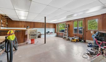 345 W Auburn Rd, Auburn, ME 04210