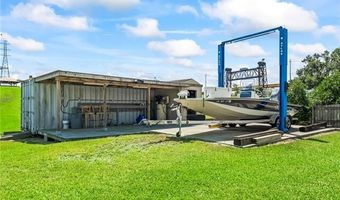 101 FIELD St, Belle Chasse, LA 70037