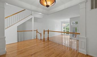 5438 SUMMER LEAF Ln, Alexandria, VA 22312