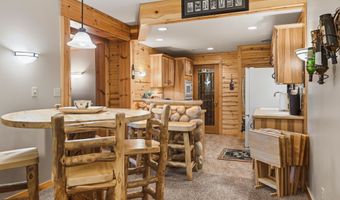 10047 SW 101st St, Auburn, KS 66402
