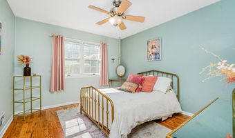 27 Southview Ter S, Middletown, NJ 07748