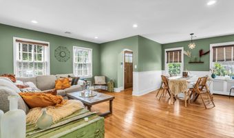 81 7th Ave, Atlantic Highlands, NJ 07716