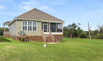 4961 JOHN St, Barataria, LA 70036