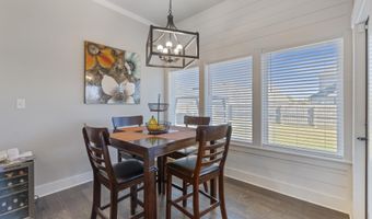 7424 Northwood Dr, Benton, AR 72019