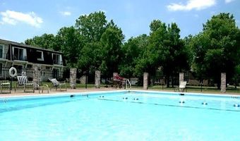 139 Peppertree Dr, Amherst, NY 14228