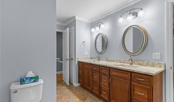 76 Lakehurst Dr, Coventry, RI 02816