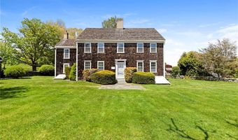 6 Baldwin Rd, Middletown, RI 02842