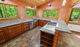 6559 Poston Rd, Athens, OH 45701