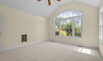 125 West Rd, Cumberland, RI 02864