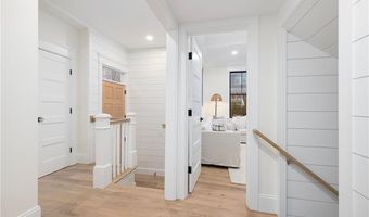 7 Champlin St, Newport, RI 02840