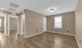 915 Harbor Ave, Henderson, NV 89002