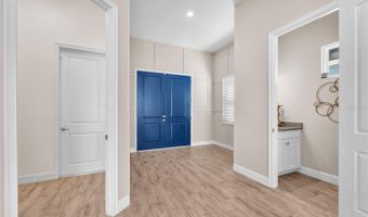 5305 WISHING ARCH Dr, Apollo Beach, FL 33572