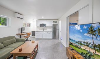 567 Kawailoa Rd D, Kailua, HI 96734