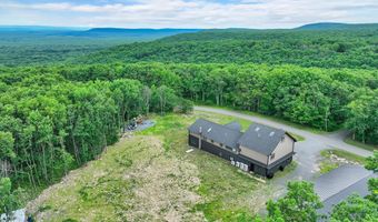 20 Gower Rd, Albrightsville, PA 18210
