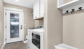 6758 SPENCER Dr, Cheyenne, WY 82007