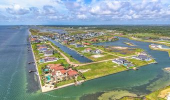 36 La Buen Vida Dr, Aransas Pass, TX 78336