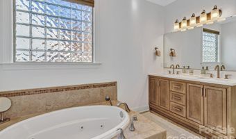 46 Stone House Rd, Arden, NC 28704