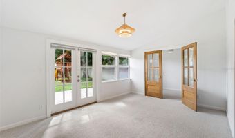 1811 MAPLEWOOD Dr, Orlando, FL 32803
