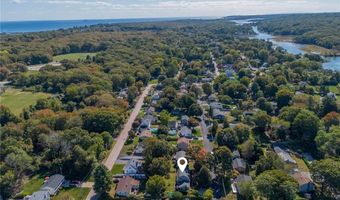 12 Overlook Rd, Narragansett, RI 02882