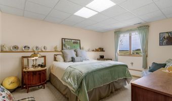 3988 N Farm Road 35, Ash Grove, MO 65604