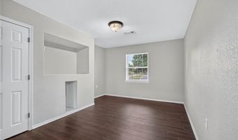 702 9th St, Barling, AR 72923