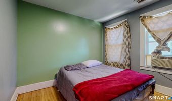 107 Fairview Ave, Bridgeport, CT 06606
