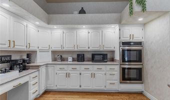 7471 Darby Ave, Las Vegas, NV 89117