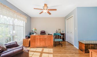 27 Southview Ter S, Middletown, NJ 07748
